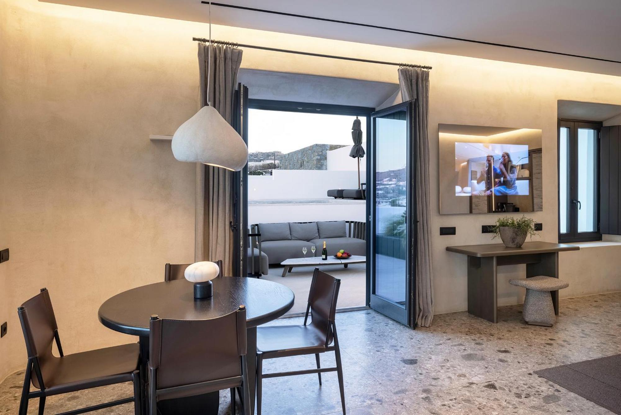 Aeonic Suites And Spa Mykonos Town Экстерьер фото