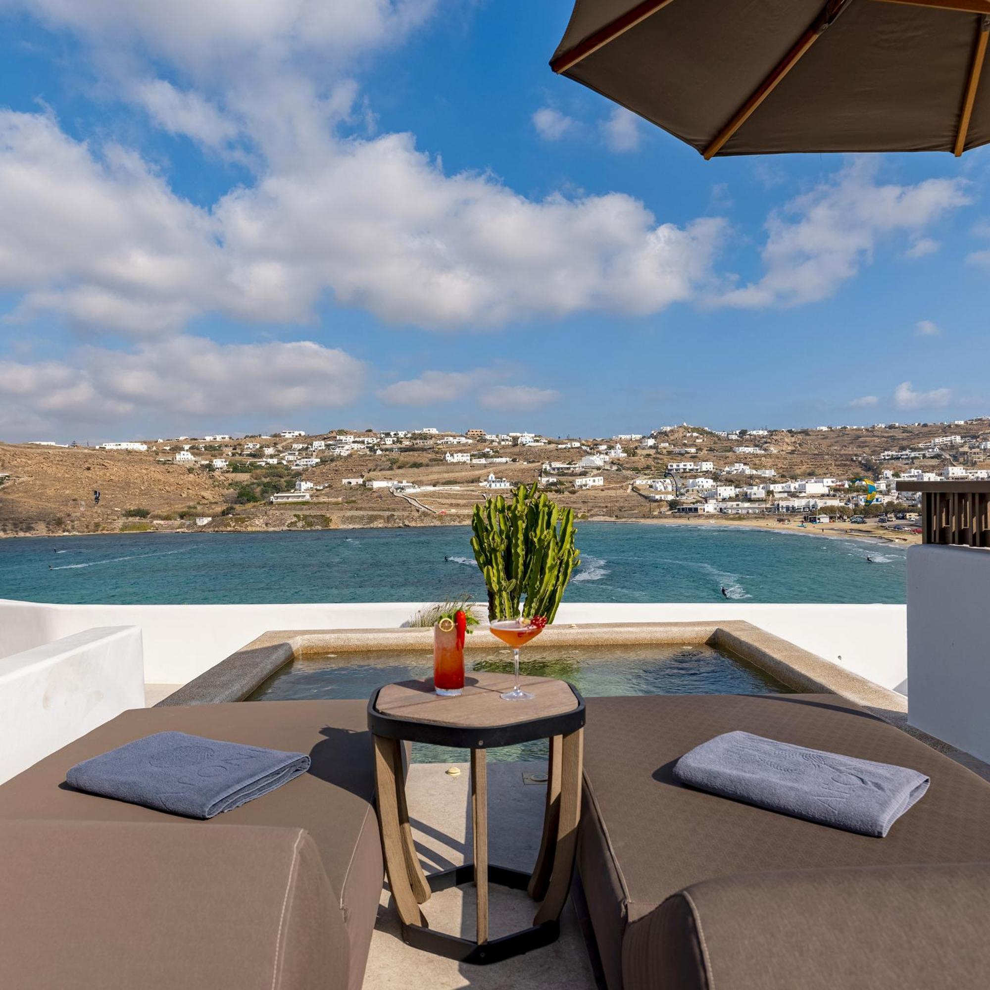 Aeonic Suites And Spa Mykonos Town Экстерьер фото